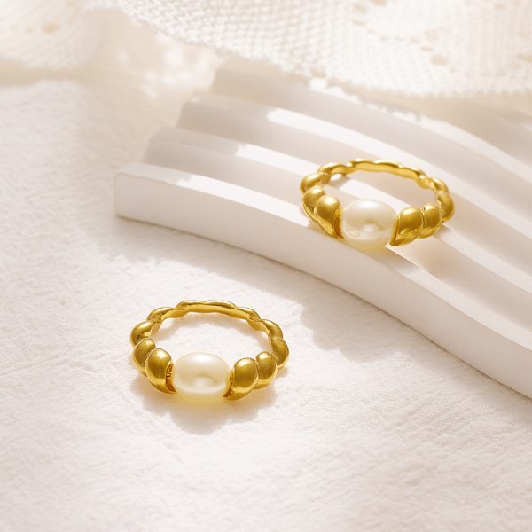 O1CN01UMa4zl25wjODwceyD_3529117591-0-cib.jpg Stainless Steel Twist Pearl Ring 726594864544