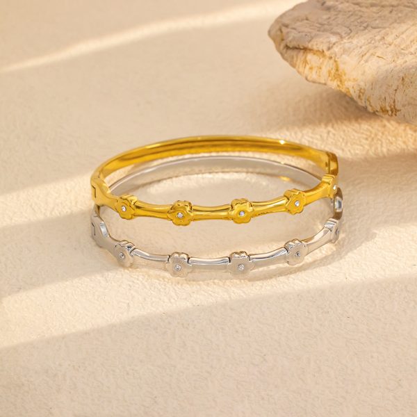 Stainless Steel Slim Rhombus Bangle 962216441305