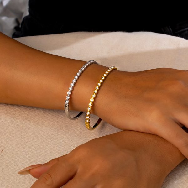 Stainless Steel Clover Zirconia Bangle 959151458189