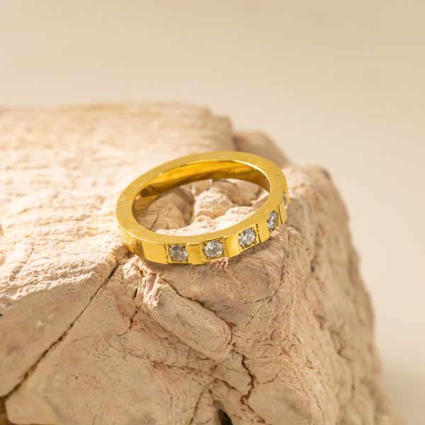 O1CN01awKc6325wjbZ9IXfa_3529117591-0-cib.jpg Stainless Steel Pave Ring 947548053125
