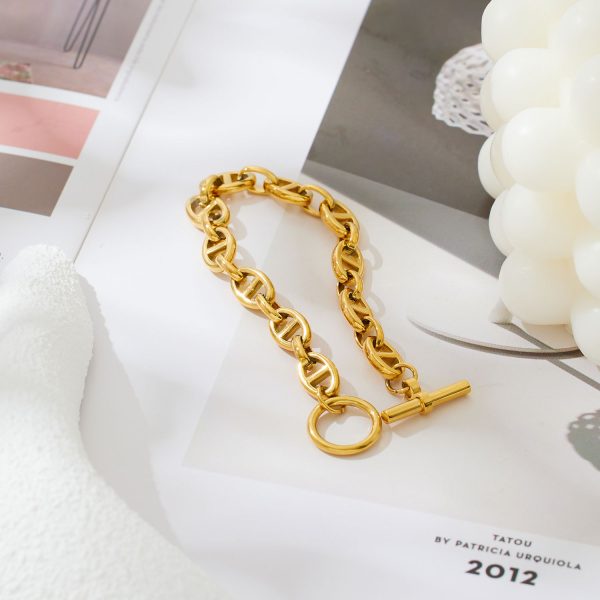 O1CN01bAt4oK25wjPj79V0P_3529117591-0-cib.jpg Stainless Steel Cuban Chain Bracelet 738992018271