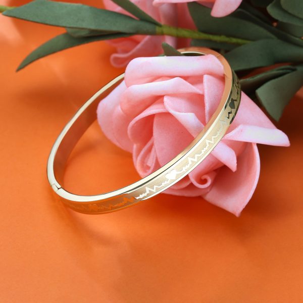 O1CN01bCiHDl25wjboaRNrF_3529117591-0-cib.jpg Stainless Steel Heartbeat Bangle 919266166100