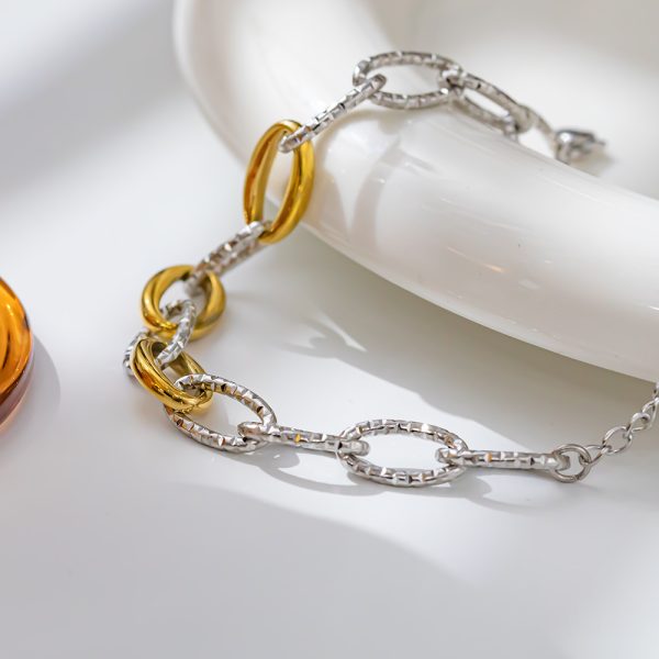 O1CN01bI7jY825wjZaDeA7R_3529117591-0-cib.jpg Stainless Steel Cuban Bracelet 894802725131