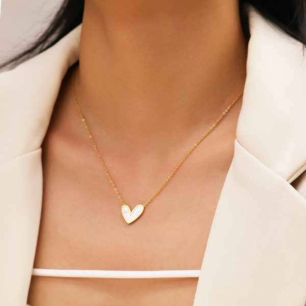 O1CN01bo3hVm25wjVxetAUD_3529117591-0-cib.jpg Stainless Steel Mother of Pearl Heart Shaped Necklace 822314910983