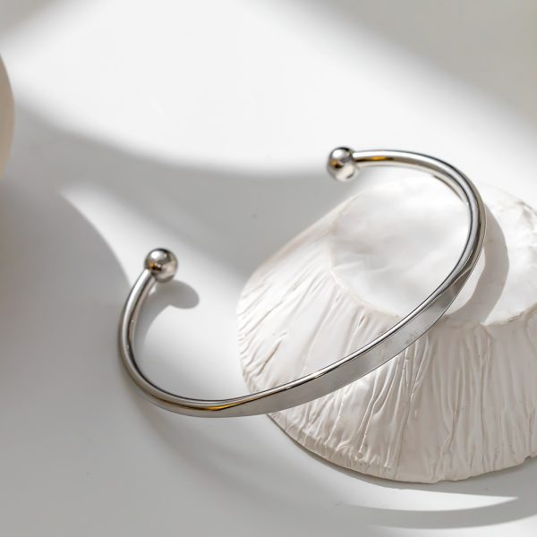 O1CN01coRZyn25wjZaRgEmP_3529117591-0-cib.jpg Stainless Steel Open Bangle 895268728130