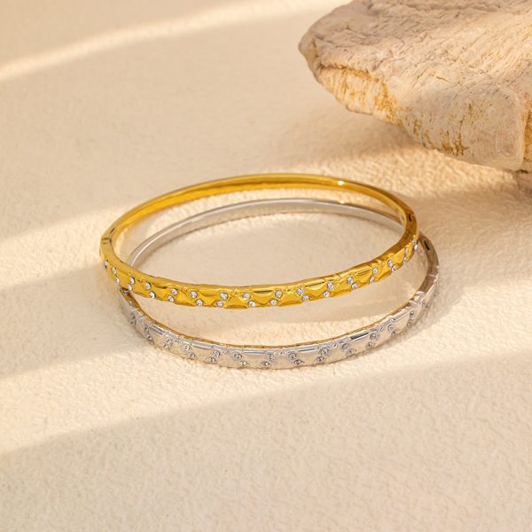 O1CN01dnn3vK25wjcLhjeQg_3529117591-0-cib.jpg Stainless Steel Eight Point Star Bangle 965176924928