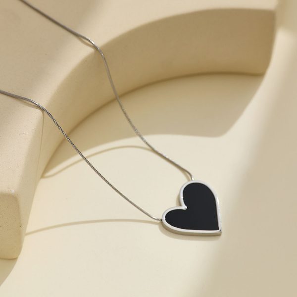O1CN01e0SmgL25wjW171kV1_3529117591-0-cib.jpg Stainless Steel Mother of Pearl Heart Necklace 823925135061