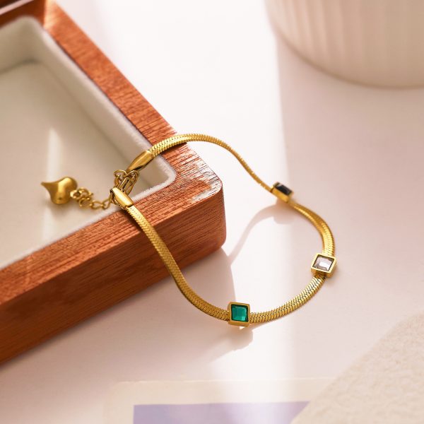 O1CN01f1EzWx25wjRXFCzlk_3529117591-0-cib.jpg Stainless Steel Coin Layered Bracelet 757233932704
