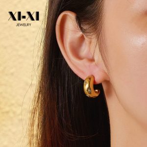 Stainless Steel Zirconia Twist Hoop Earrings 724406200389