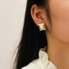 O1CN01gAk8xf25wjUnapSzP_3529117591-0-cib.jpg Stainless Steel Square Pearl Earrings 803327718230