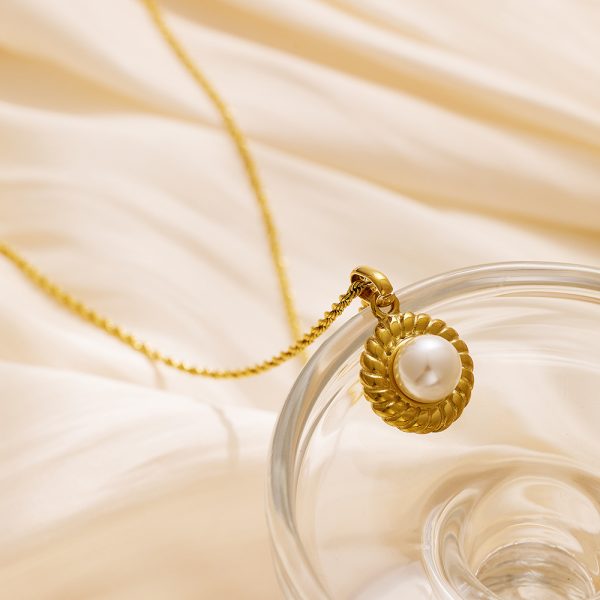 O1CN01gV8ckx25wjUTo0BQd_3529117591-0-cib.jpg Stainless Steel Pearl Necklace 794374624236