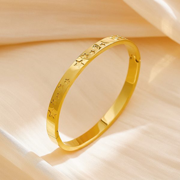 O1CN01gu6YgZ25wjNziEHU5_3529117591-0-cib.jpg Stainless Steel Star Bangle 724613802869