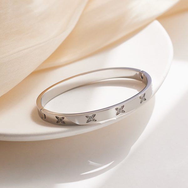 O1CN01hB5Rhp25wjNqGYGLj_3529117591-0-cib.jpg Stainless Steel Zirconia Bangle 724029400644