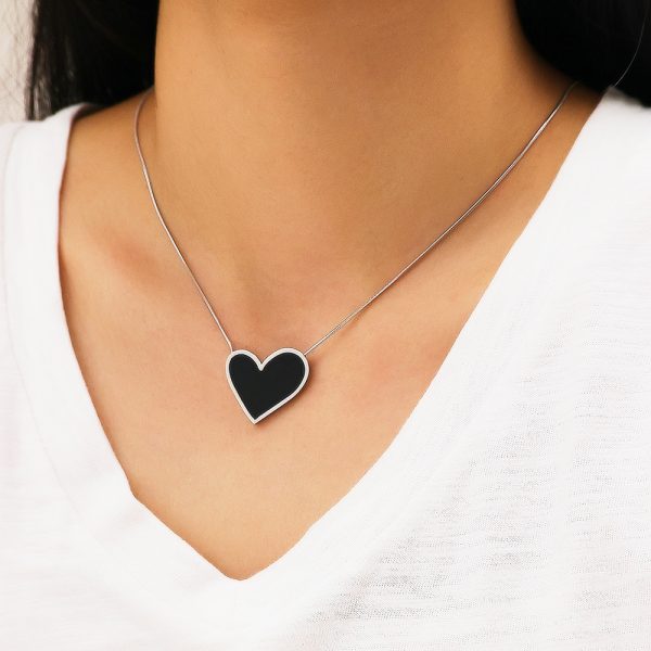O1CN01hMK5UF25wjblNfLtd_3529117591-0-cib.jpg Stainless Steel Mother of Pearl Heart Necklace 823925135061