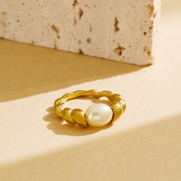 O1CN01hhgmeh25wjO44BQjL_3529117591-0-cib.jpg Stainless Steel Twist Pearl Ring 726594864544