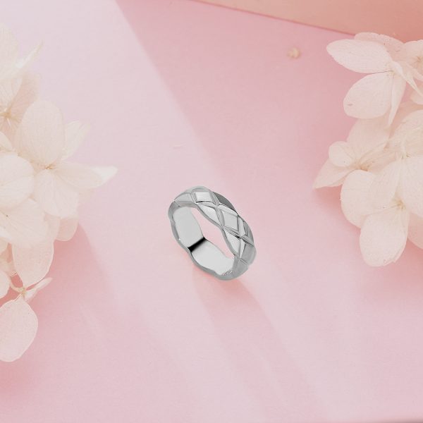 O1CN01hjlY0c25wjDrm2vvH_3529117591-0-cib.jpg Stainless Steel Lattice Ring 649446942121