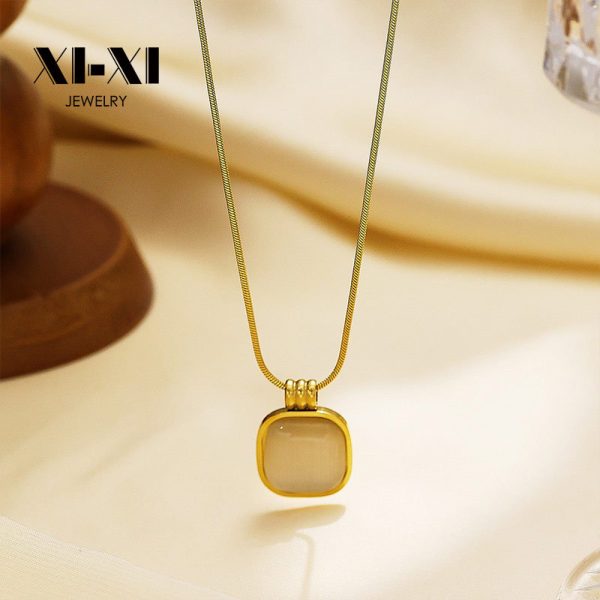 O1CN01hs8SlT25wjbppi3V1_3529117591-0-cib.jpg Stainless Steel Cat's Eye Square Necklace 825127476346
