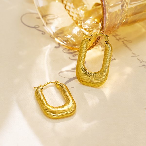 O1CN01hyaXlo25wjPfeF3mX_3529117591-0-cib.jpg Stainless Steel Ribbed U Earrings 739025899559
