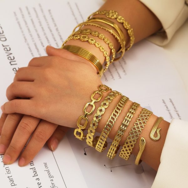 O1CN01ibGcQS25wjTREgUf4_3529117591-0-cib.jpg Stainless Steel C Shaped Bangle Set 776028358390