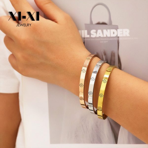 O1CN01jZ4CNz25wjbyWZYRj_3529117591-0-cib.jpg Stainless Steel Bangle Set 954727299062