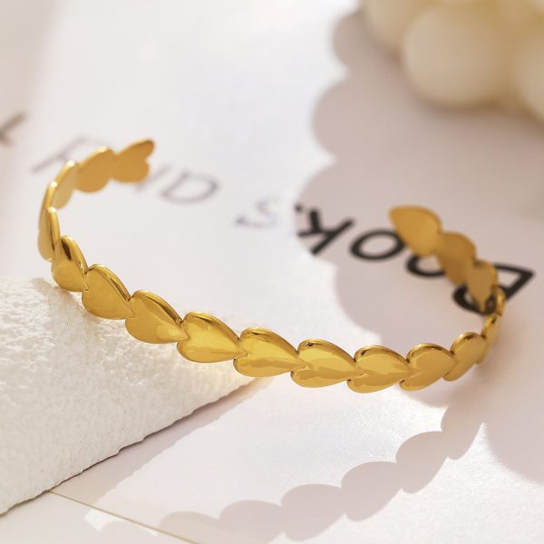 O1CN01jbilgy25wjVSg4At4_3529117591-0-cib.jpg Stainless Steel Heart Cuff Bangle 815686999321