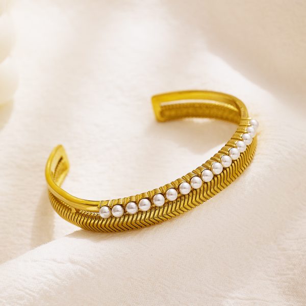 O1CN01lRbqkU25wjPi5tvKj_3529117591-0-cib.jpg Stainless Steel Pearl Open Bangle 740164298659