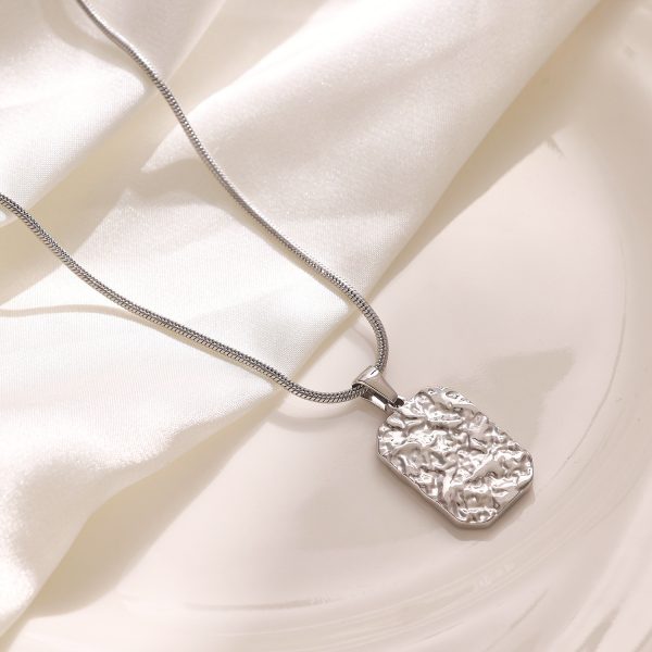 O1CN01lot5QS25wjU77Z5sg_3529117591-0-cib.jpg Stainless Steel Square Necklace 785794631536