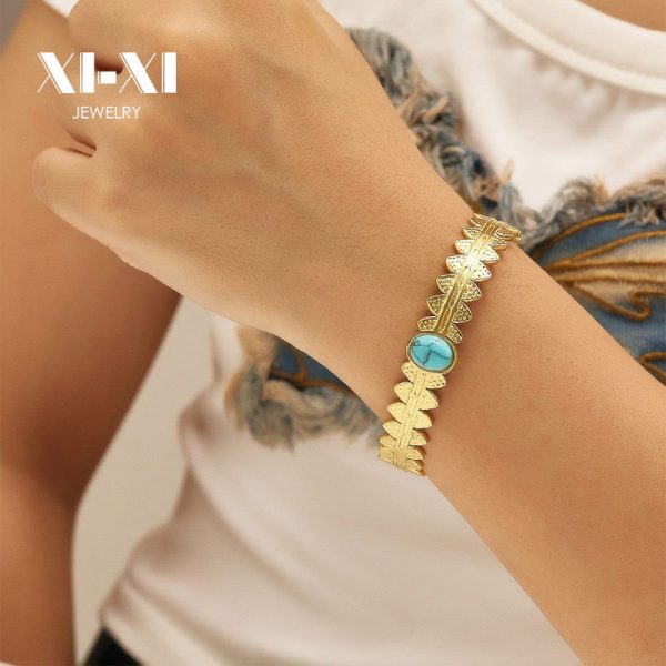 O1CN01oK3hjD25wjblUU67B_3529117591-0-cib.jpg Stainless Steel Triangle Stone Bangle 851142748424