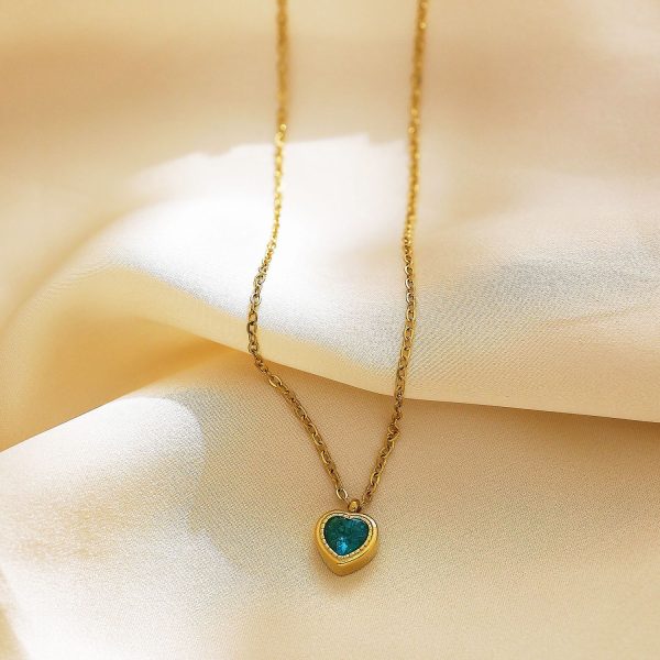 O1CN01p6ERmj25wjUjMwRqa_3529117591-0-cib.jpg Stainless Steel Zirconia Heart Necklace 799437633464