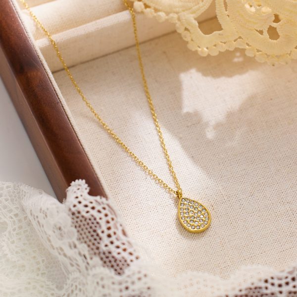 O1CN01po44Ez25wjRVhIjzF_3529117591-0-cib.jpg Stainless Steel Zirconia Star Necklace 755240610097