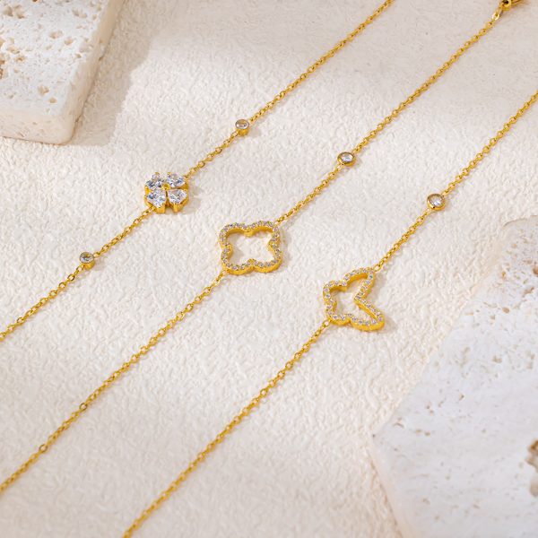 O1CN01q9vlbA25wje7W8ZPP_3529117591-0-cib.jpg Stainless Steel Clover Butterfly Bracelet 1002115674776