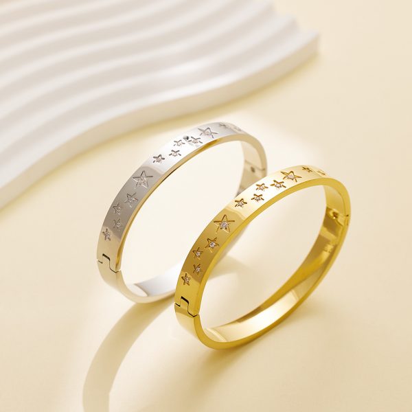 O1CN01qMbksN25wjNudUZZ2_3529117591-0-cib.jpg Stainless Steel Star Rhinestone Bangle 724631046012