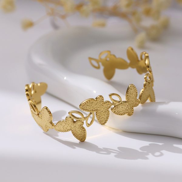 O1CN01s7lUS725wjTjaF4dv_3529117591-0-cib.jpg Stainless Steel Butterfly Bracelet 778659916537