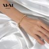 O1CN01sM6kdj25wjbkLWqiQ_3529117591-0-cib.jpg Stainless Steel Grid Pattern Bangle 650725303704