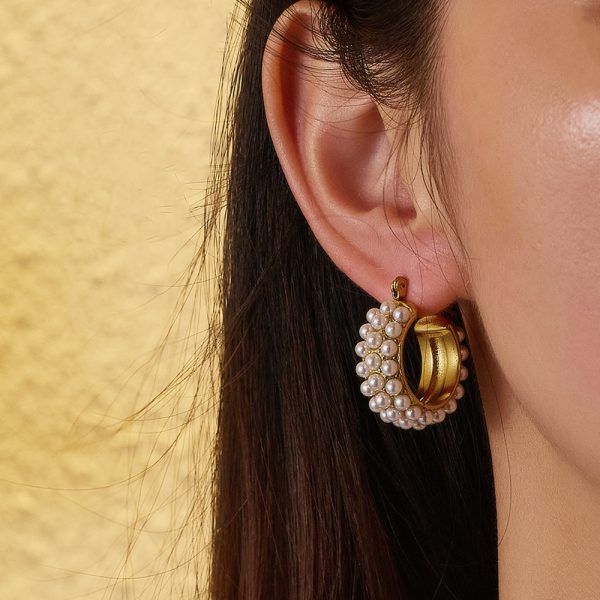 O1CN01tPESlM25wjRedMCVK_3529117591-0-cib.jpg Stainless Steel Pearl Hoop Earrings 756784087822