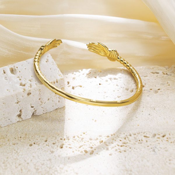 O1CN01uUQFRu25wjZZp6QDn_3529117591-0-cib.jpg Stainless Steel C Shaped Open Bangle 894657682390