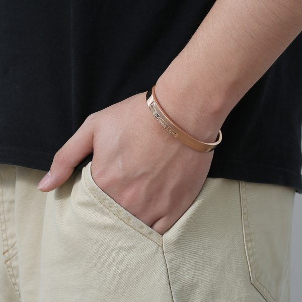 O1CN01urzFqN25wjE6DwhJg_3529117591-0-cib.jpg Stainless Steel Letter Bangle 650370001487