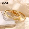 O1CN01wUQd7z25wjbs8GIpv_3529117591-0-cib.jpg Stainless Steel Hollow Zirconia Bangle 652653035600