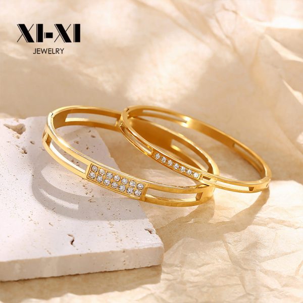O1CN01wUQd7z25wjbs8GIpv_3529117591-0-cib.jpg Stainless Steel Hollow Zirconia Bangle 652653035600