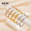 O1CN01xVzRYx25wjbt4UELA_3529117591-0-cib.jpg Stainless Steel Rhinestone Bangle 724031540247