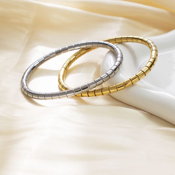 O1CN01yKOdSV25wjZbtltfa_3529117591-0-cib.jpg Stainless Steel Beaded Bangle 894653614830